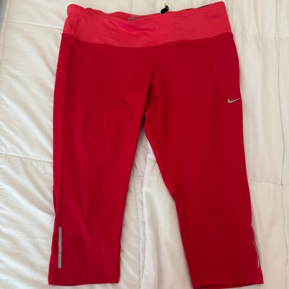 Nike Womens Vibrant Red Leggings